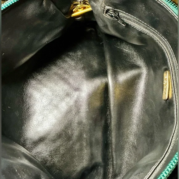 Bally Quilted Lambskin Handbag With Gold B Logo “Host Pick” - Picture 5 of 16